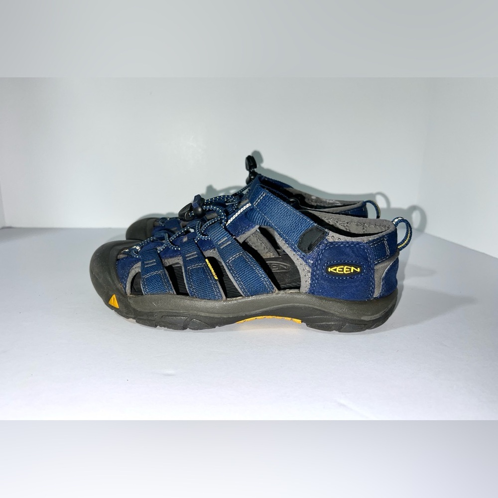 Keen Sz 5 Newport h2 Whisper Sandal Blue Adjustable Outdoor Water Shoes Hiking
